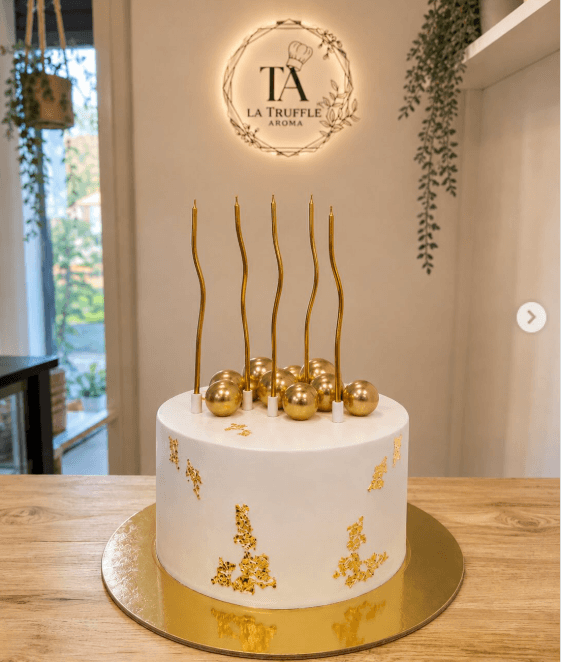 La Truffle Aroma - Patisserie & Cafe (unit of S.S Bakers - by Suprita) 1